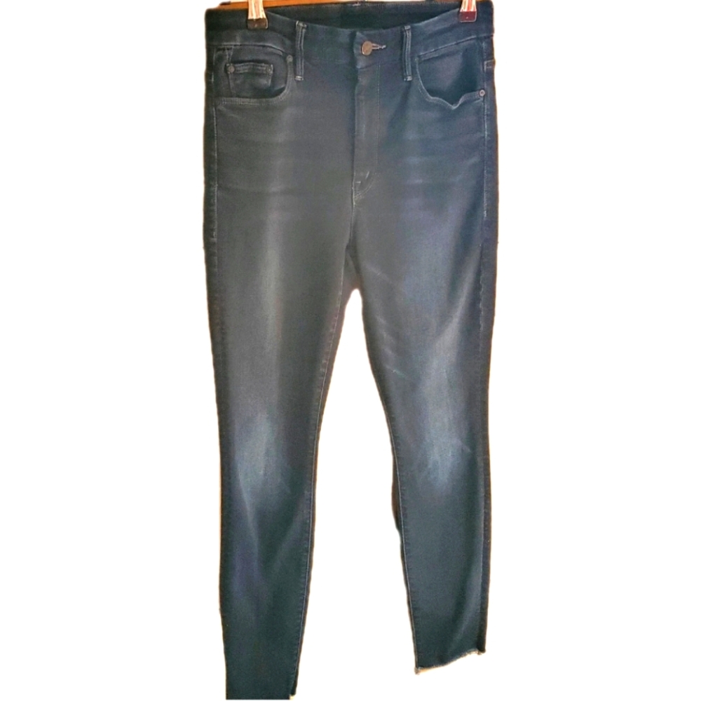 MOTHER The Looker Ankle Fray Very Dark Wash Jeans Size 26
